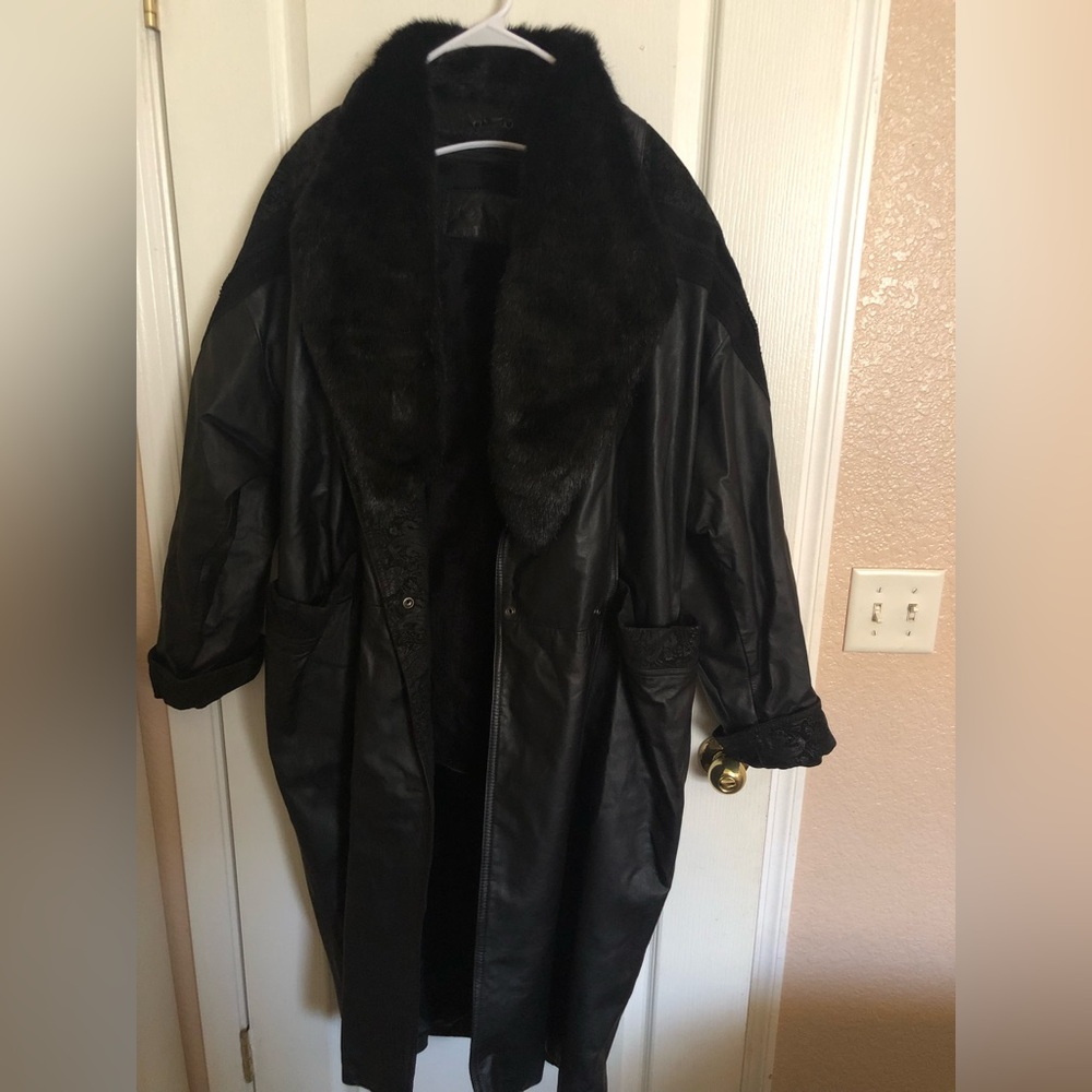 Alamo Uomo Black Leather Coat w/ Detachable Faux Fur Collar & Lining. Size Large